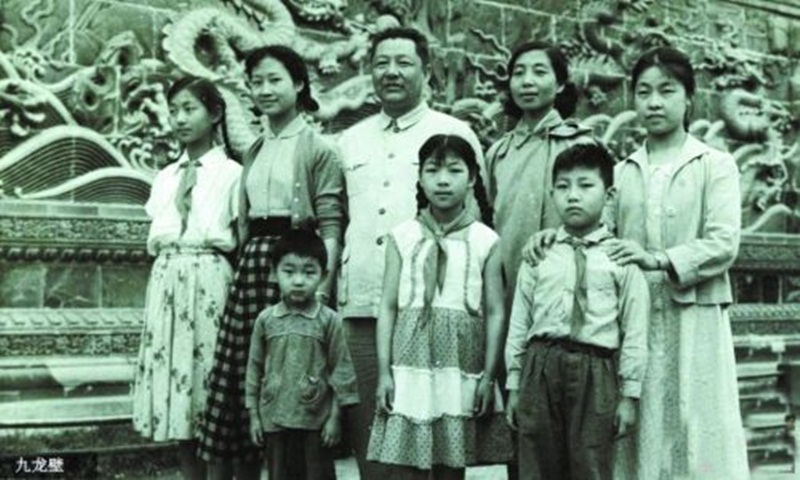 今天，让我们重温习近平写给父亲的一封信